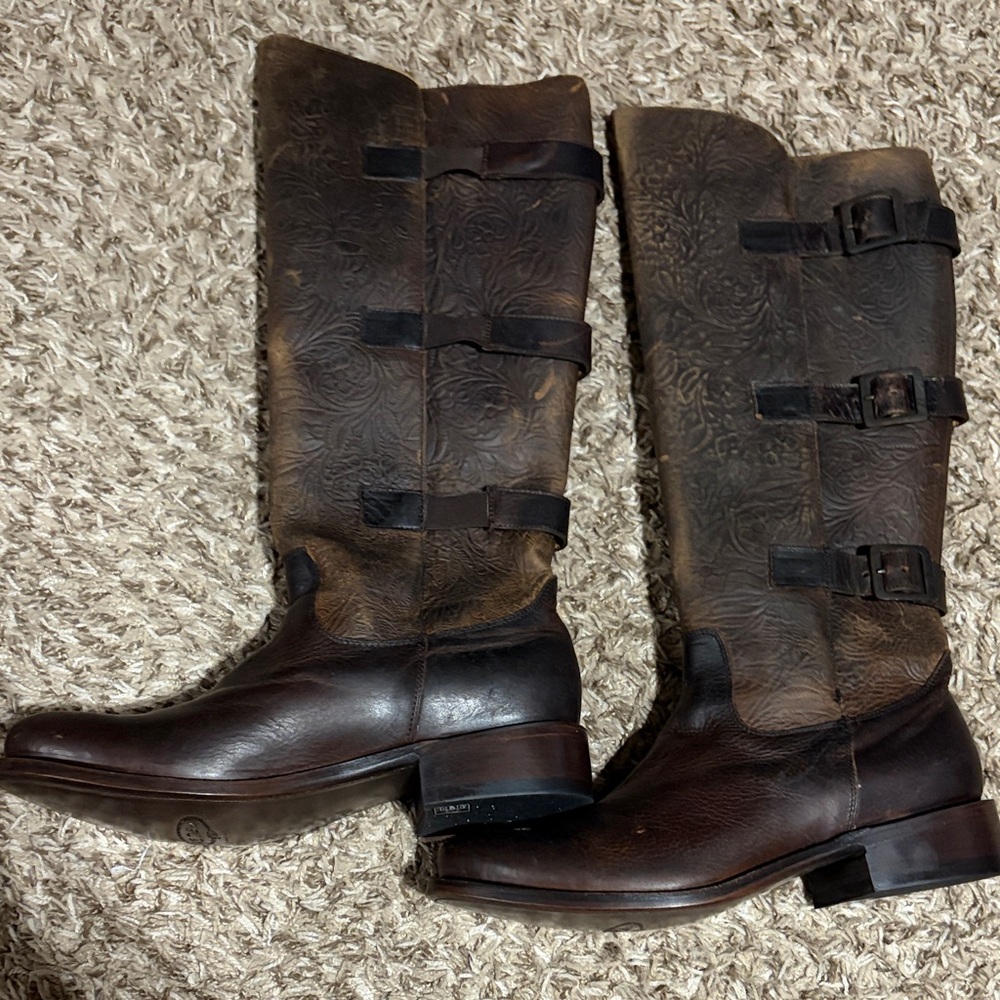J.B. Dillon Brown Heeled Boots - Picture 4 of 7